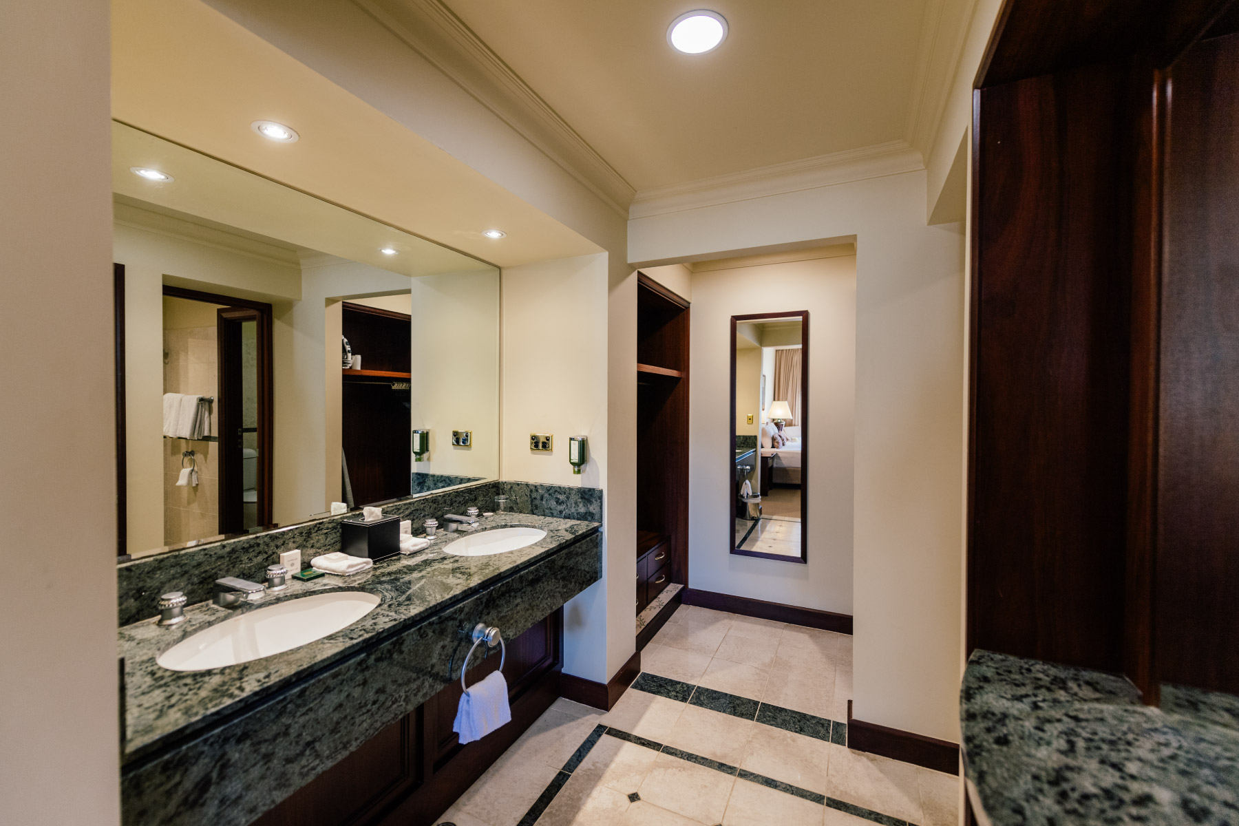 Suite King & Twin Suites Joondalup Resort