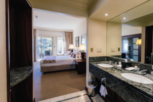 joondalup-resort-accommodation-king-suite-03M